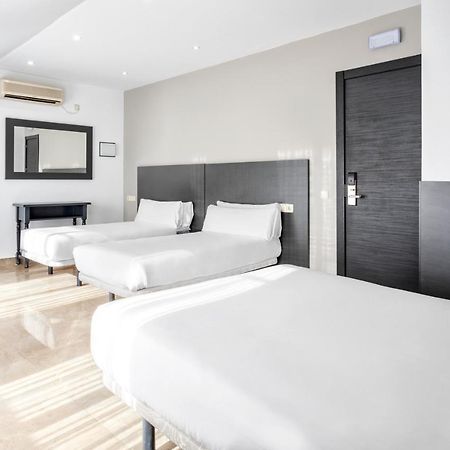 Hotel Victoria مْبلديمورو المظهر الخارجي الصورة