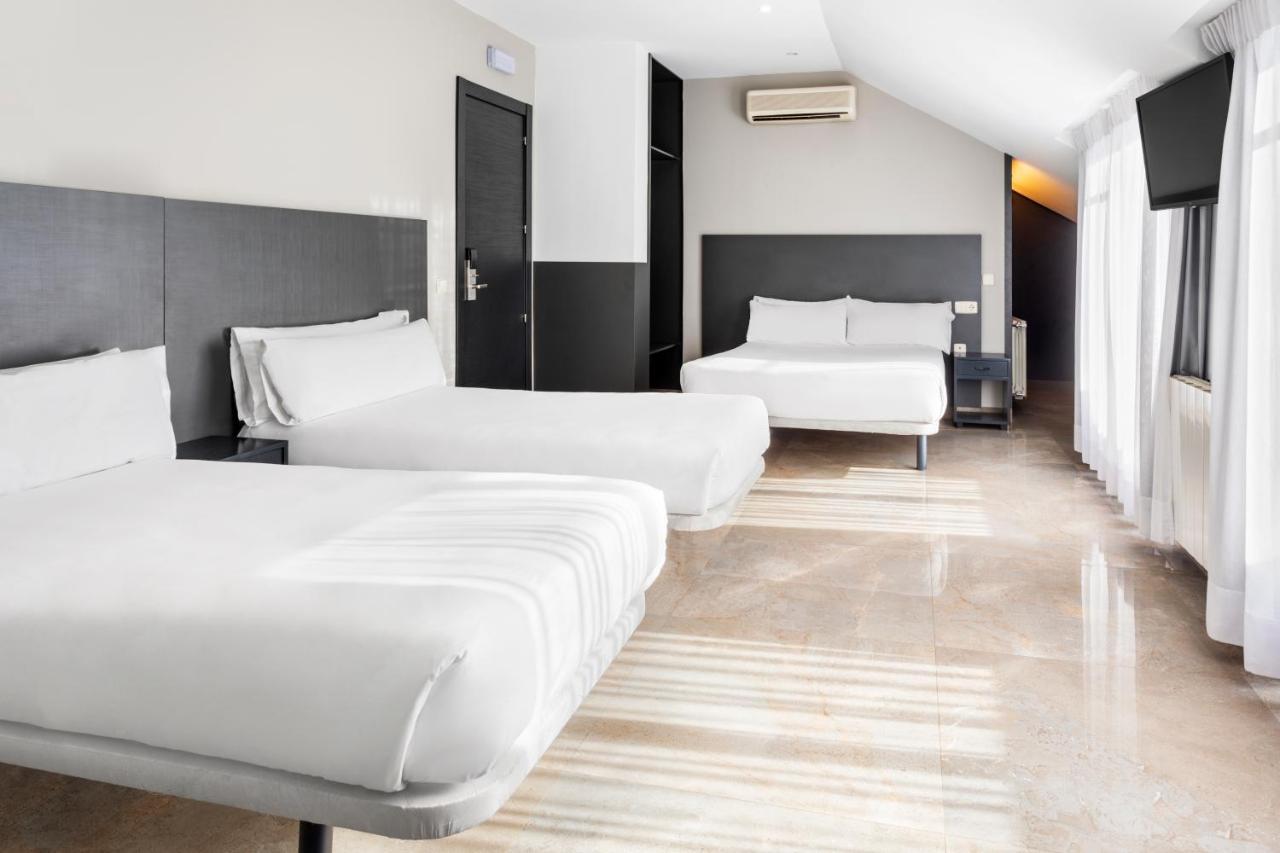 Hotel Victoria مْبلديمورو المظهر الخارجي الصورة