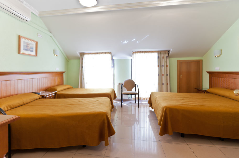 Hotel Victoria مْبلديمورو المظهر الخارجي الصورة