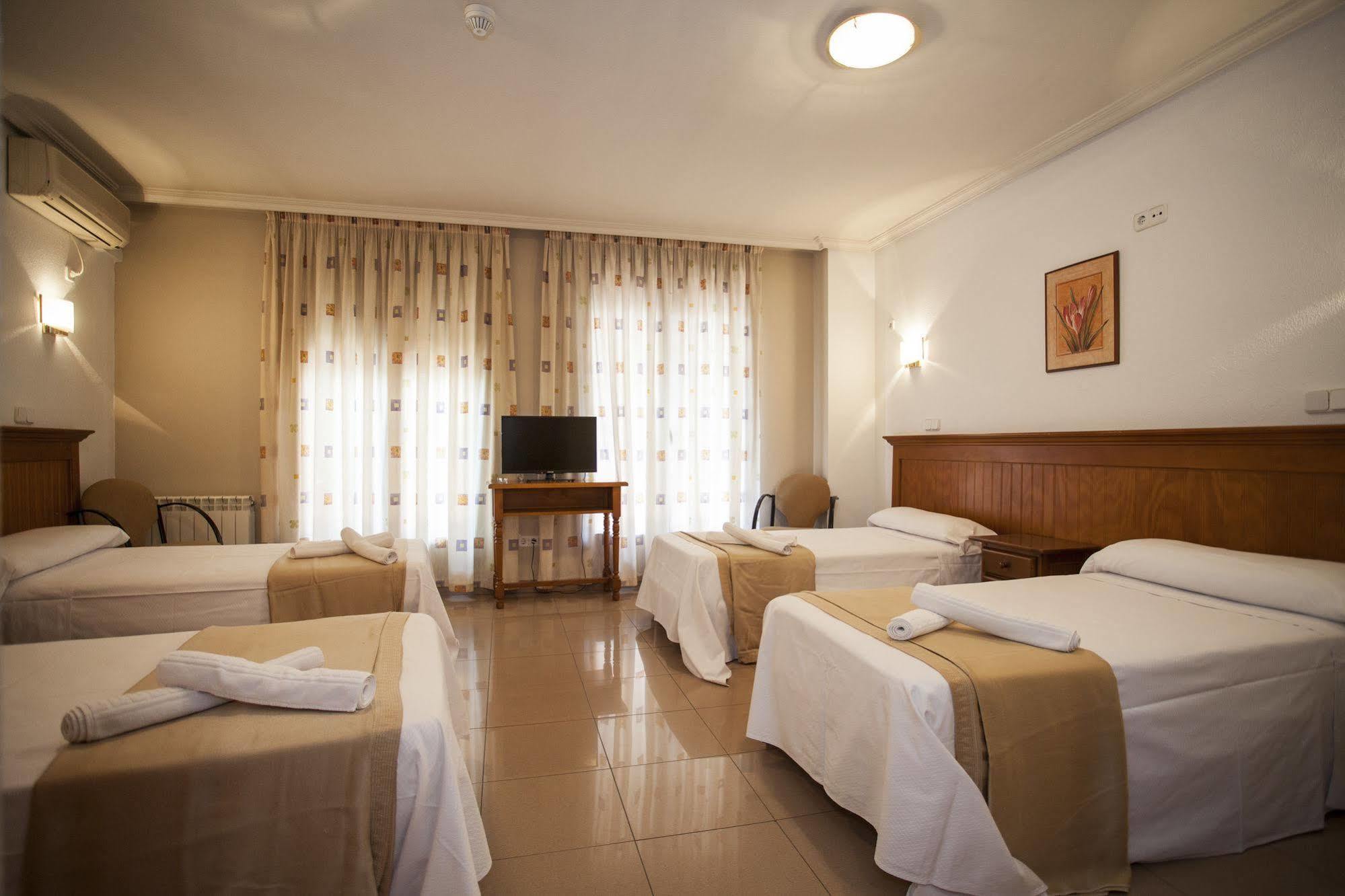 Hotel Victoria مْبلديمورو المظهر الخارجي الصورة